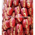 Dátiles rojos con carnes de nueces